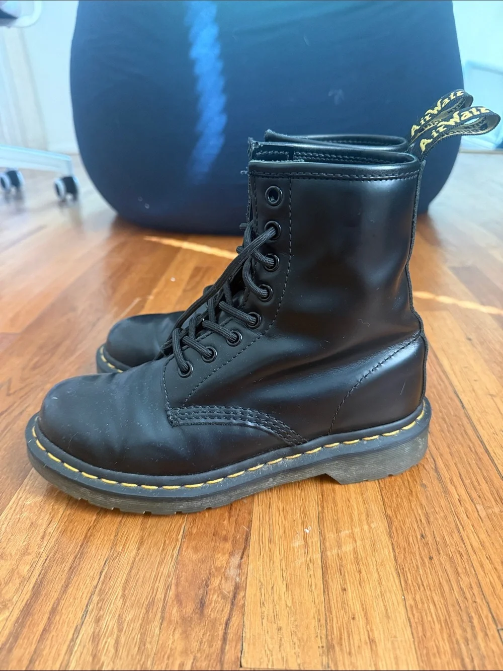 Doc Martens - Picture 4 of 6